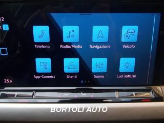 VOLKSWAGEN Golf usata, con Touch screen