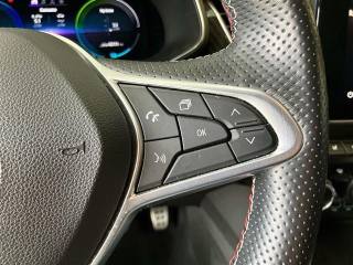 RENAULT Arkana usata, con Hill holder