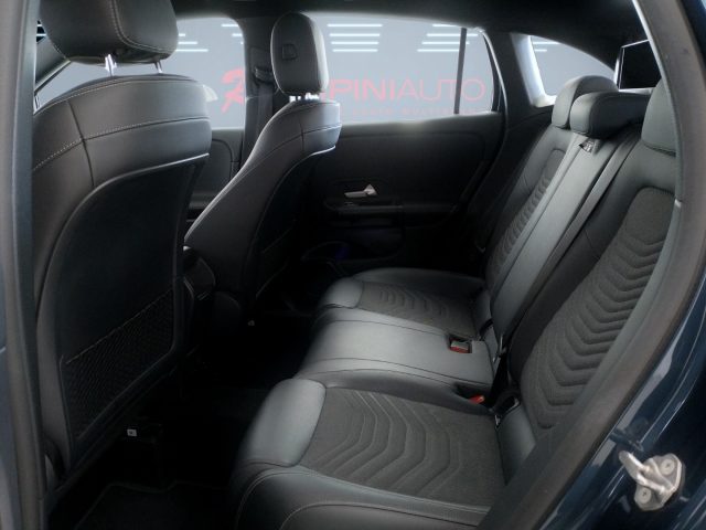 MERCEDES-BENZ GLA 180 usata 15