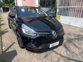 RENAULT Clio TCe 12V 90 CV 5 porte Moschino Intens