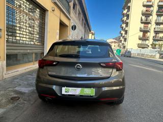OPEL Astra usata, con Servosterzo