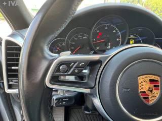 PORSCHE Cayenne usata 21