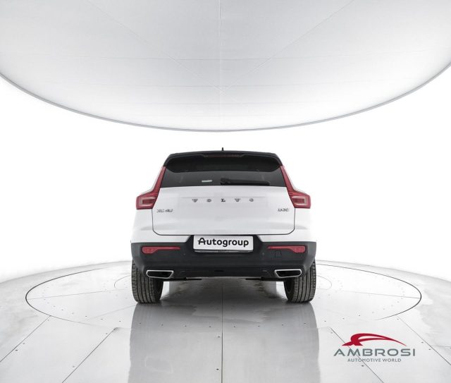 VOLVO XC40 usata 5