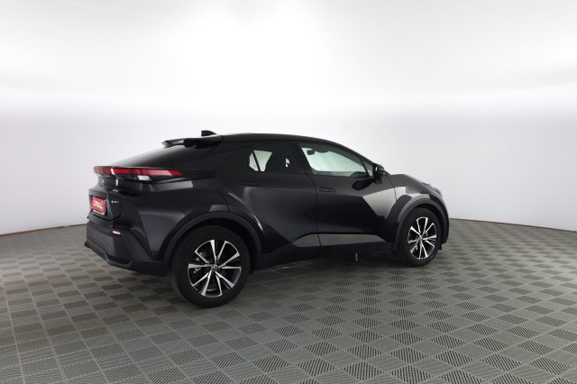 TOYOTA C-HR usata 2