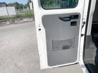 VOLKSWAGEN Crafter usata 23