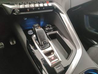 PEUGEOT 5008 usata, con Sensori di parcheggio posteriori