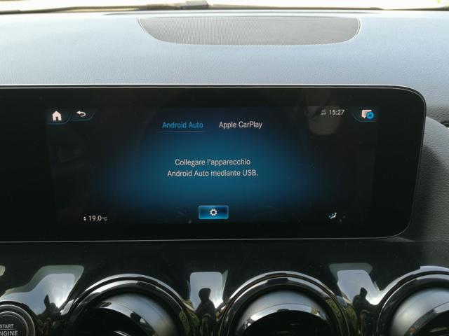 MERCEDES-BENZ GLA 180 usata, con USB