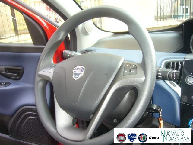 LANCIA Ypsilon usata, con Airbag testa