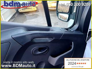 RENAULT Master usata, con USB