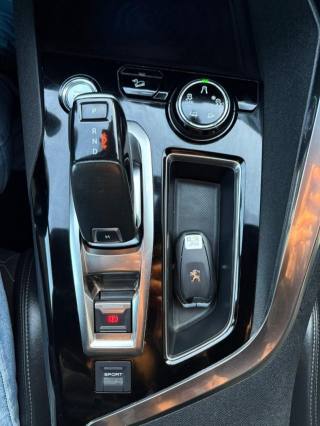 PEUGEOT 3008 usata, con Cruise Control