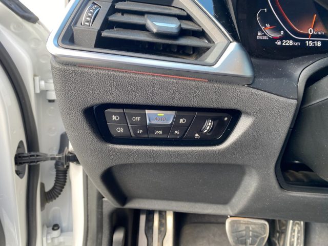 BMW 320 usata, con Fendinebbia