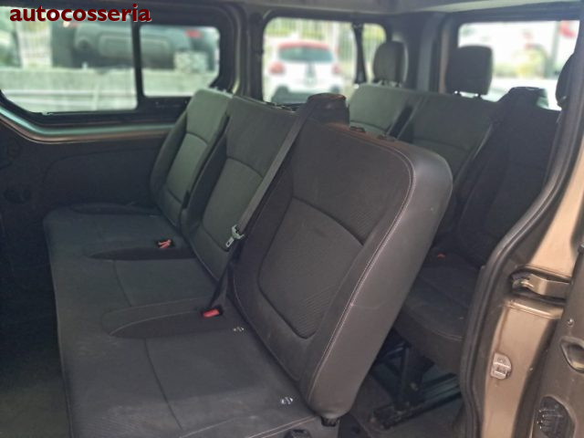 RENAULT Trafic usata, con Autoradio