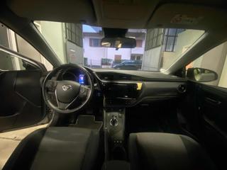 TOYOTA Auris usata 11