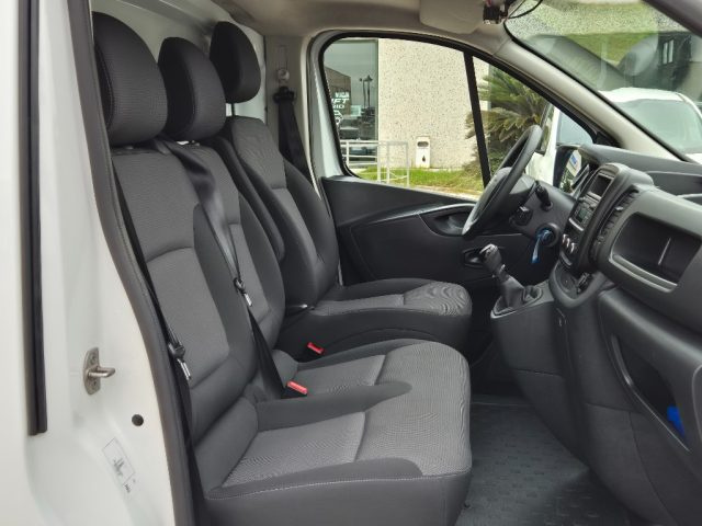 RENAULT Trafic usata, con Autoradio digitale