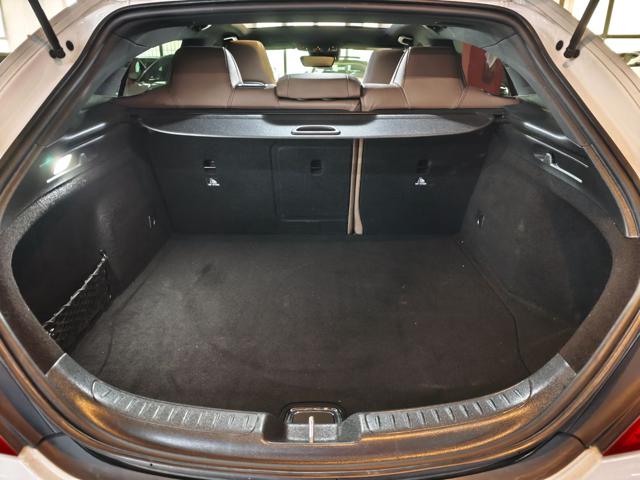 MERCEDES-BENZ CLA 220 usata, con Leve al volante