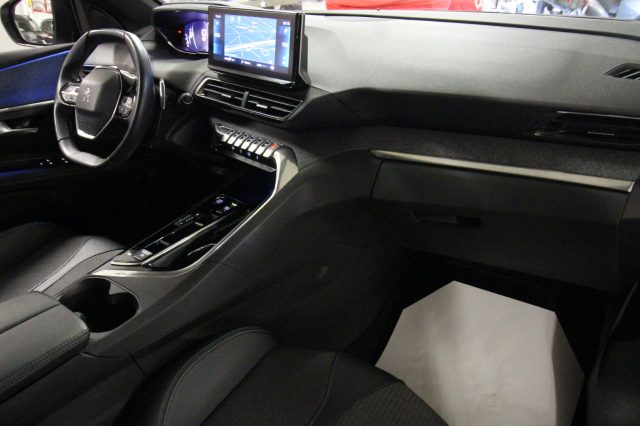 PEUGEOT 3008 usata, con Climatizzatore