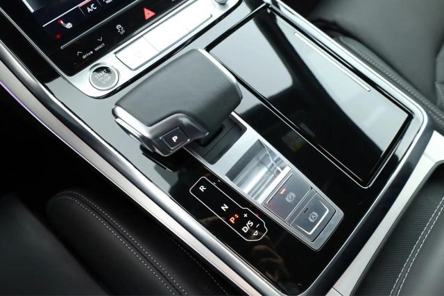 AUDI Q7 usata, con Controllo automatico clima