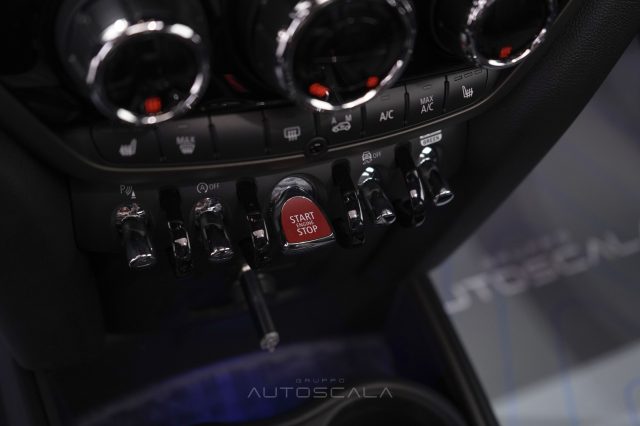 MINI Mini usata, con USB