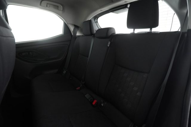 TOYOTA Yaris usata 4
