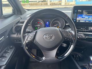 TOYOTA C-HR usata, con Climatizzatore