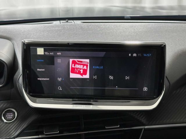 PEUGEOT 2008 usata, con Sensore di pioggia