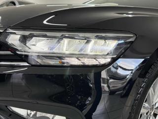 VOLKSWAGEN Passat Variant usata 19