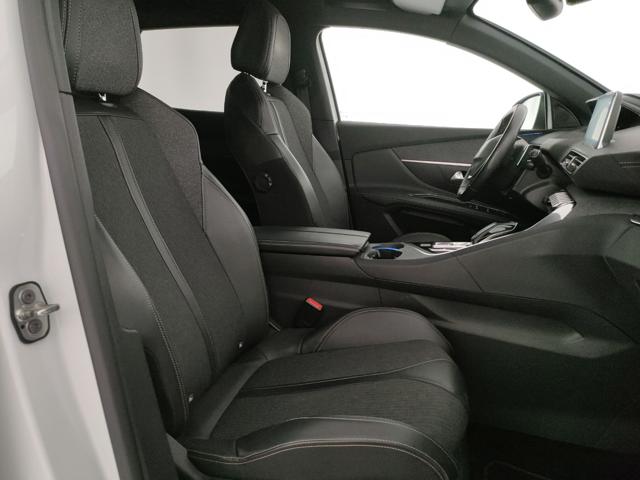 PEUGEOT 3008 usata, con Boardcomputer