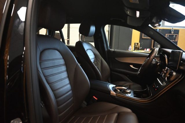 MERCEDES-BENZ GLC 220 usata 239