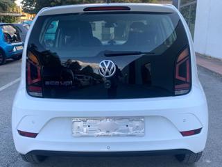 VOLKSWAGEN up! usata, con Autoradio
