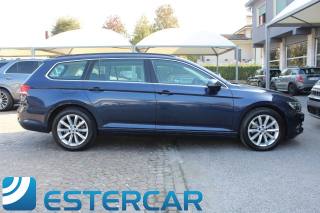 VOLKSWAGEN Passat Variant usata, con Volante in pelle