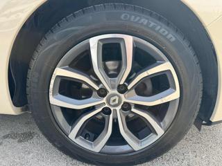 RENAULT Clio usata, con Volante in pelle