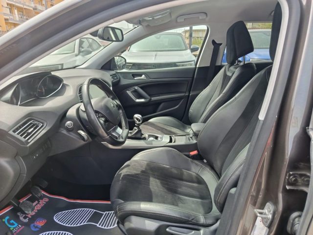 PEUGEOT 308 usata, con Climatizzatore