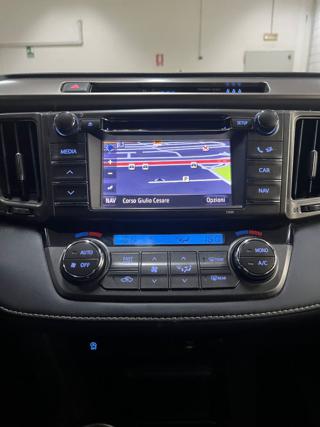 TOYOTA RAV 4 usata, con Specchietti laterali elettrici