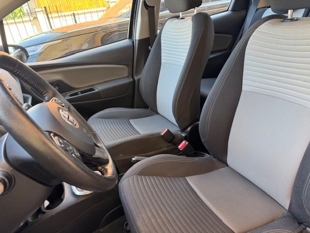 TOYOTA Yaris usata, con Controllo trazione