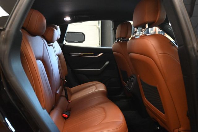MASERATI Levante usata 35