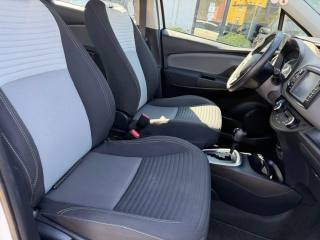 TOYOTA Yaris usata, con Lettore CD