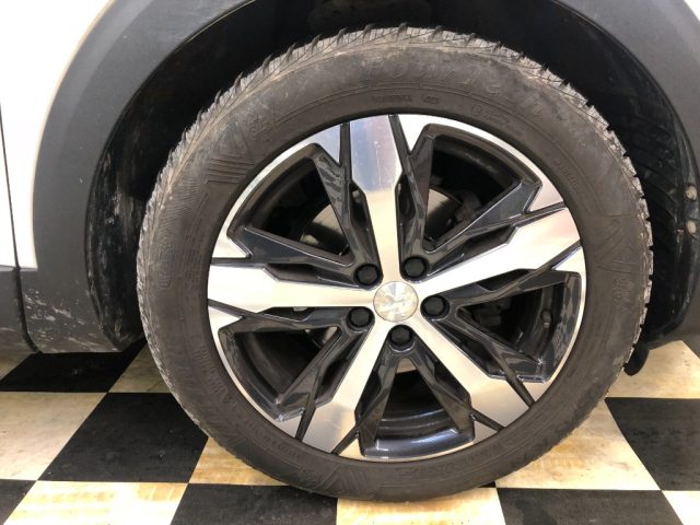 PEUGEOT 3008 usata, con Cruise Control