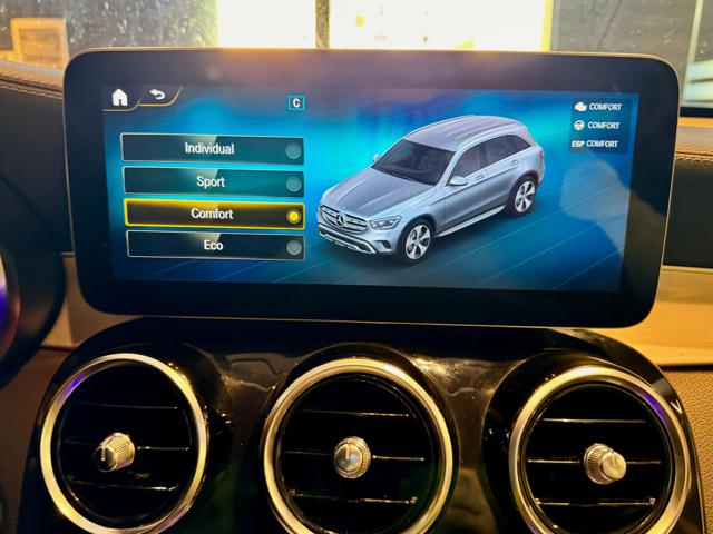 MERCEDES-BENZ GLC 220 usata, con Controllo automatico clima
