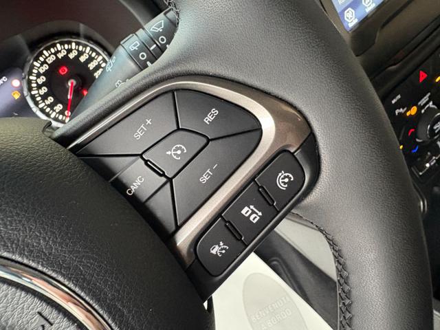 JEEP Renegade usata, con USB