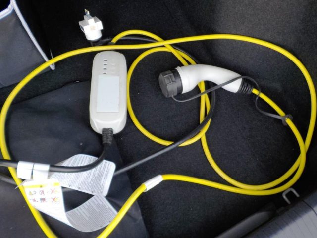 VOLKSWAGEN ID.4 usata, con Telecamera per parcheggio assistito