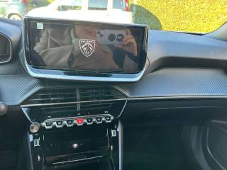 PEUGEOT 2008 usata, con Airbag testa