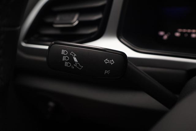 VOLKSWAGEN T-Roc usata, con Fari bi-xeno