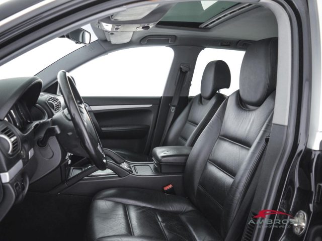 PORSCHE Cayenne usata 8