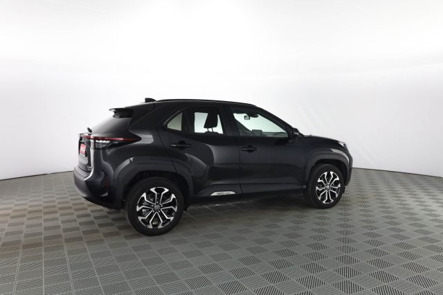 TOYOTA Yaris Cross usata 2