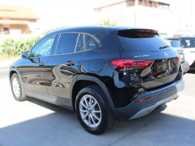 MERCEDES-BENZ GLA 200 usata, con Alzacristalli elettrici