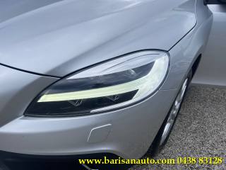 VOLVO V40 Cross Country usata, con Climatizzatore