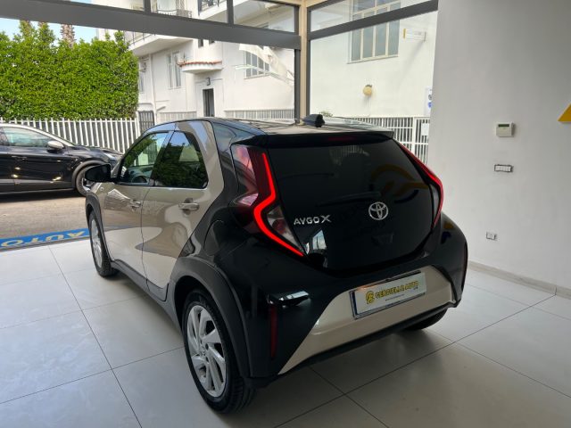 TOYOTA Aygo X usata, con Controllo automatico clima