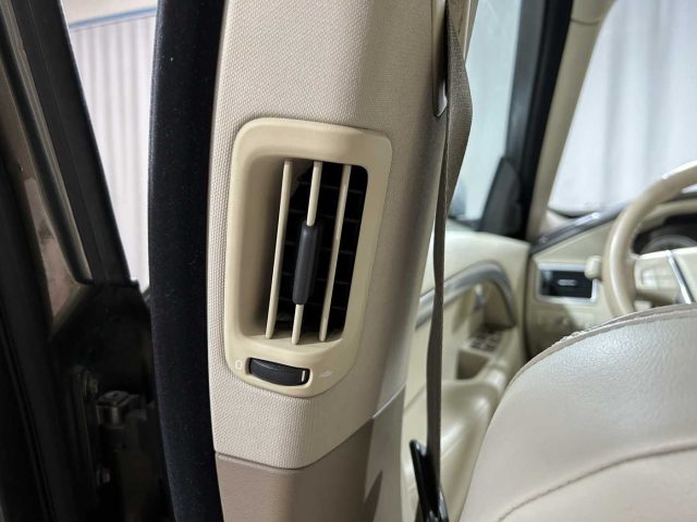 VOLVO XC70 usata 27