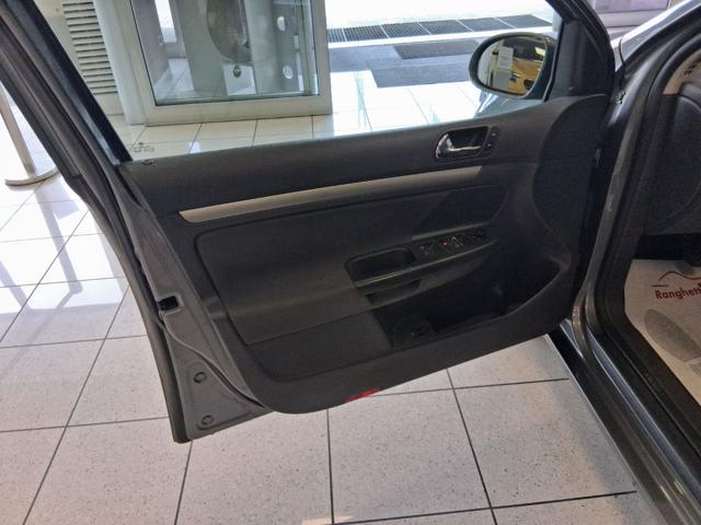 VOLKSWAGEN Golf usata, con Climatizzatore