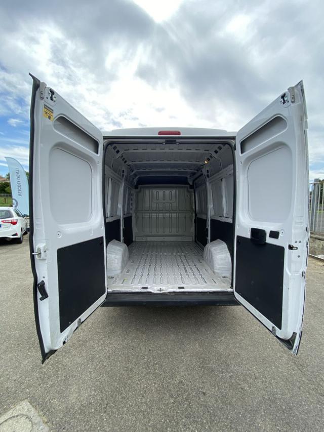 PEUGEOT Boxer usata, con Climatizzatore